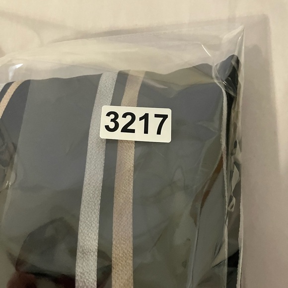 NEW!!! Francesca’s Julissan Jumpsuit Sz Large Beach Casual Halter Neck - Picture 9 of 9